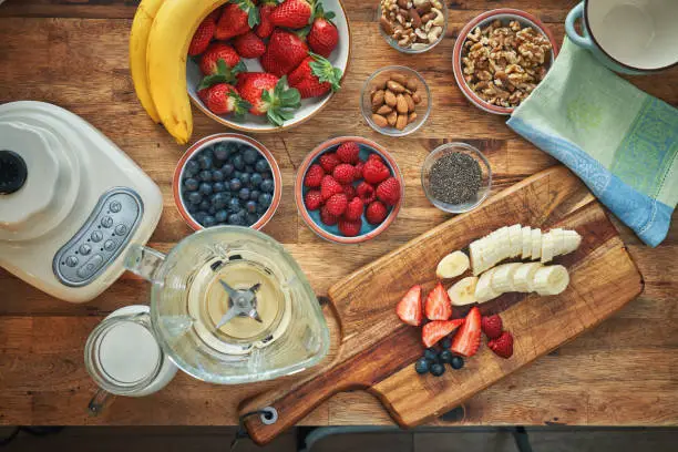 15 healthy breakfast smoothies for weight loss and energy