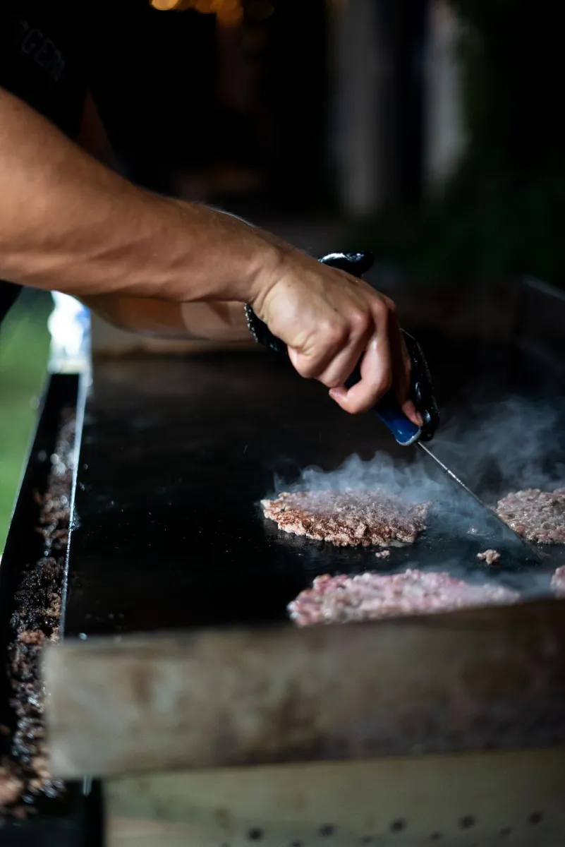 Smash Burgers: The Crispy, Juicy Burger